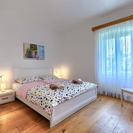 Semesterbostad Old Stone By Interhome *