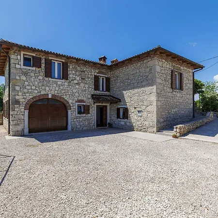 Casa de Férias Old Stone By Interhome