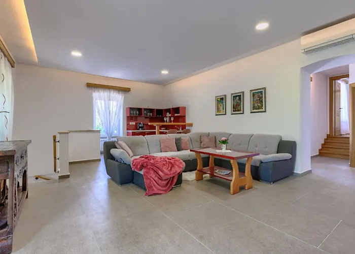 Holiday home Old Stone By Interhome